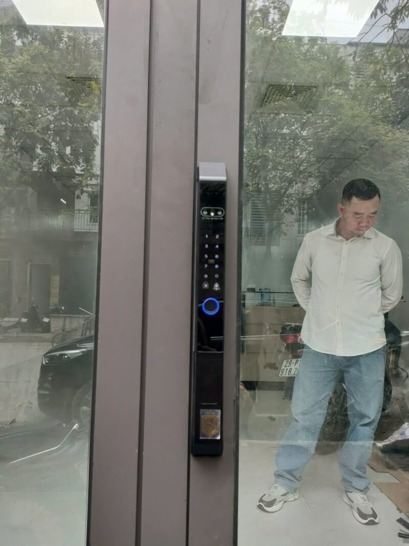 Alternative view of Khóa thông minh faceid cửa nhôm A7B26-HTS-WX15